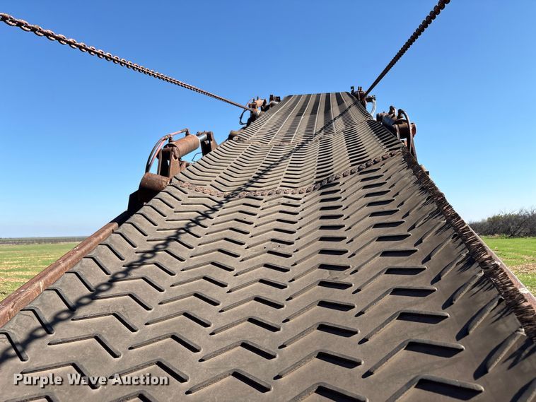 image for item EC8096 MorBark 727 trommel screen