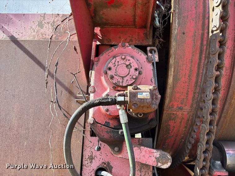 image for item EC8096 MorBark 727 trommel screen