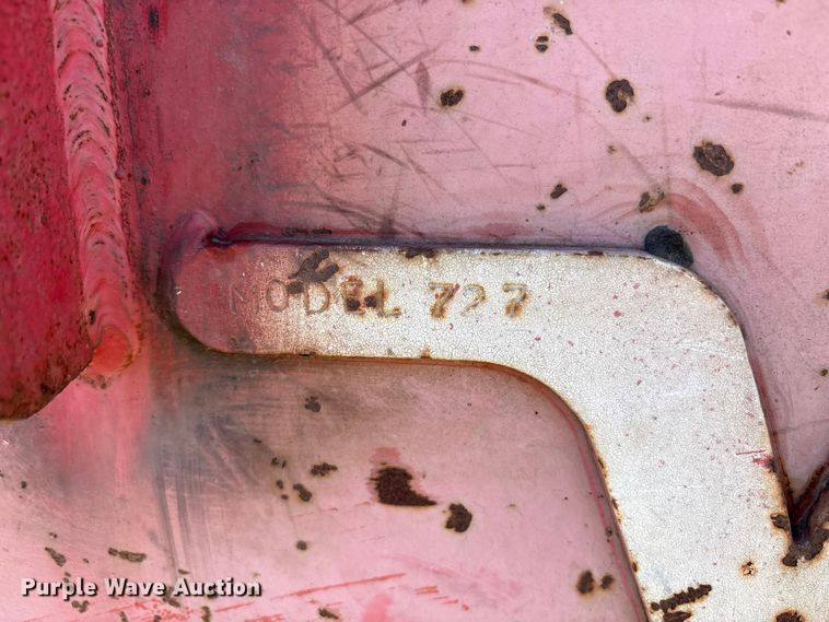 image for item EC8096 MorBark 727 trommel screen