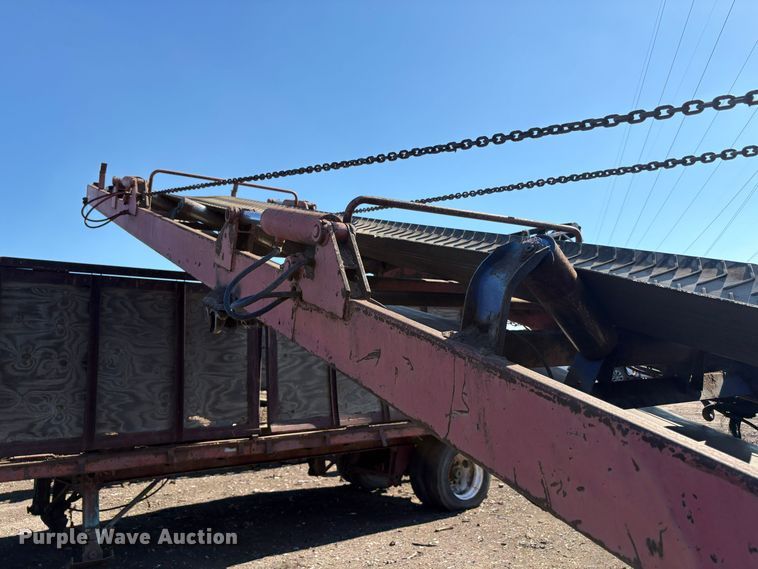 image for item EC8097 MorBark 727 trommel screen