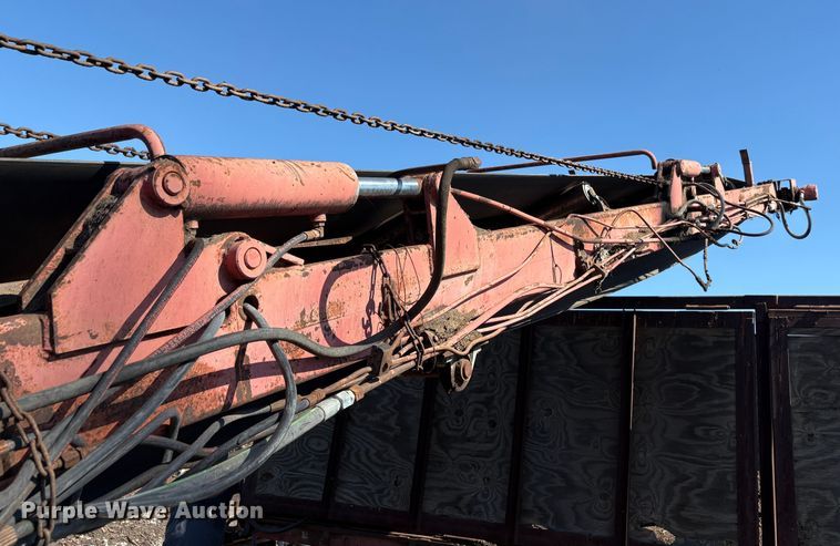 image for item EC8097 MorBark 727 trommel screen