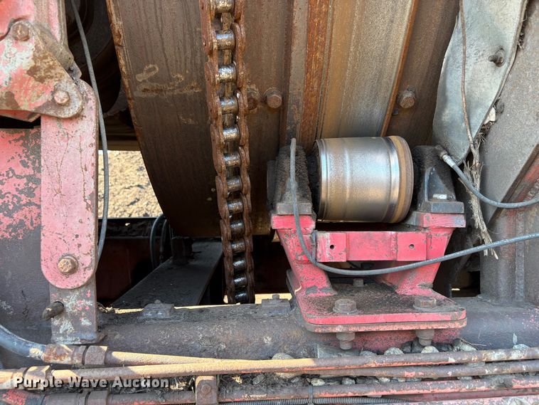 image for item EC8097 MorBark 727 trommel screen