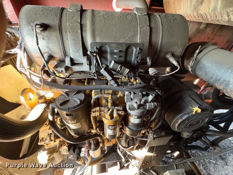 image for item EC8097 MorBark 727 trommel screen