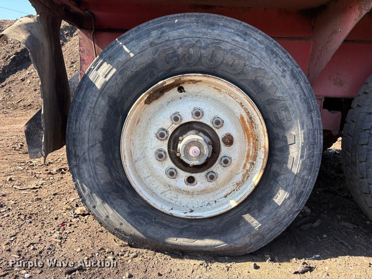 image for item EC8097 MorBark 727 trommel screen