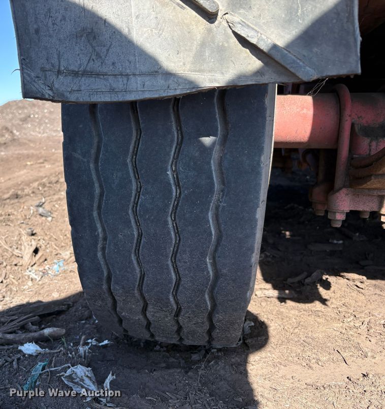 image for item EC8097 MorBark 727 trommel screen