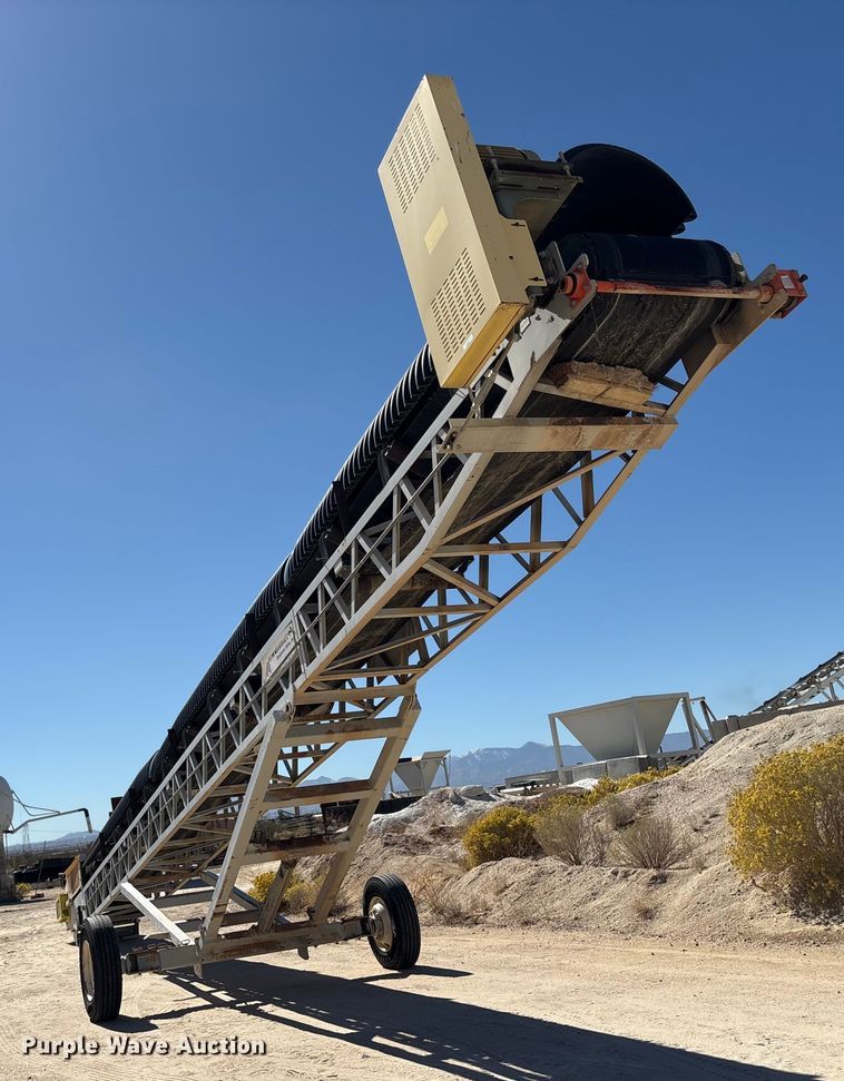 image for item EC8099 2017 TCI 30 X 60 RDS radial stacking conveyor