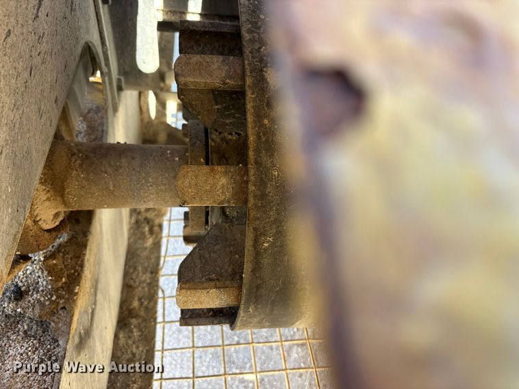 image for item EC8099 2017 TCI 30 X 60 RDS radial stacking conveyor