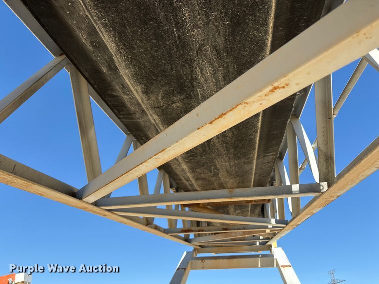 image for item EC8099 2017 TCI 30 X 60 RDS radial stacking conveyor