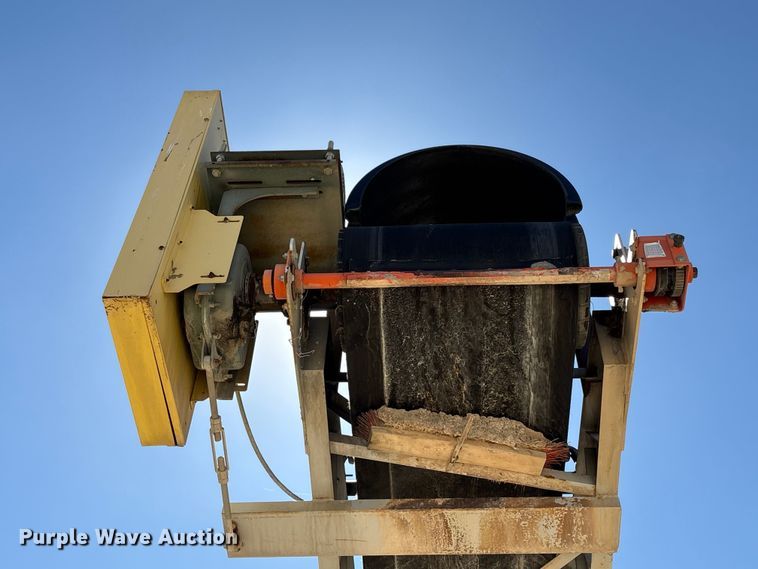 image for item EC8099 2017 TCI 30 X 60 RDS radial stacking conveyor