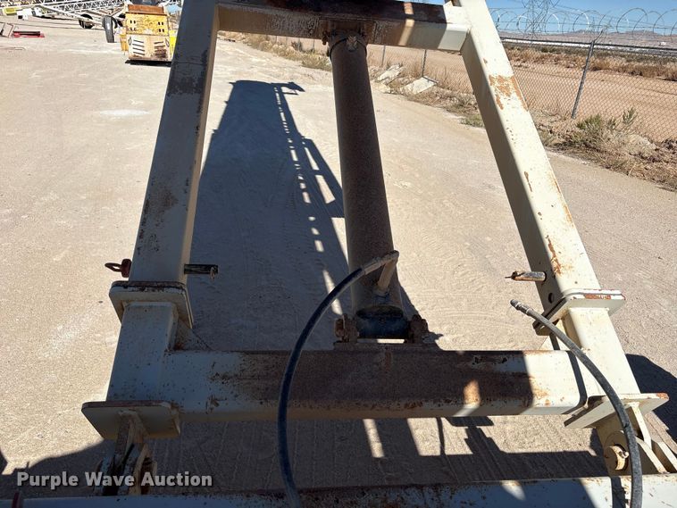 image for item EC8099 2017 TCI 30 X 60 RDS radial stacking conveyor