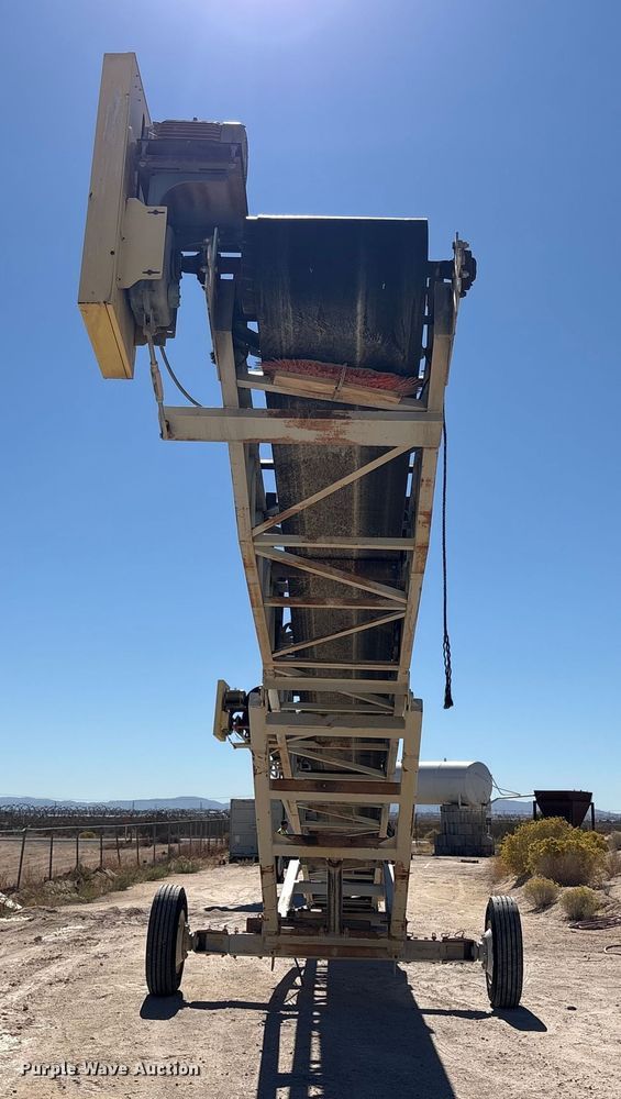 image for item EC8100 2017 TCI 30 X 60 RDS radial stacking conveyor