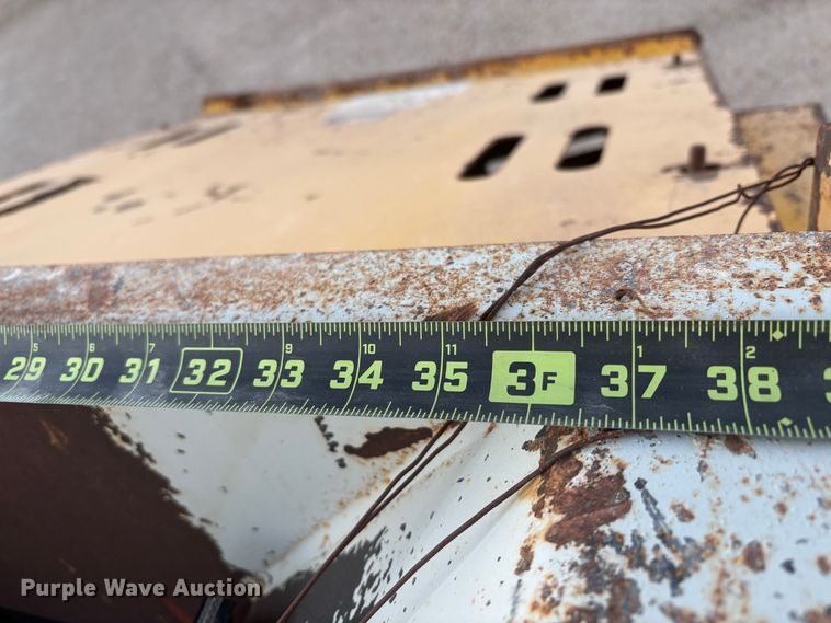 image for item EC8100 2017 TCI 30 X 60 RDS radial stacking conveyor