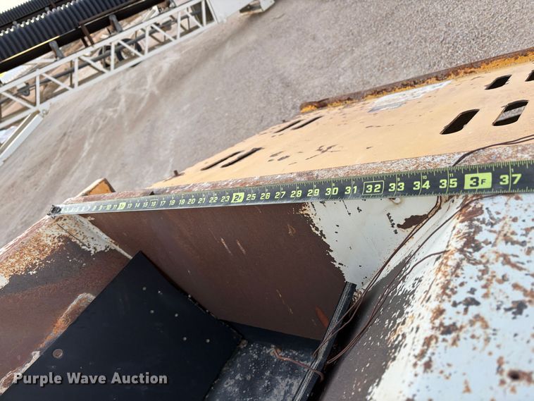 image for item EC8100 2017 TCI 30 X 60 RDS radial stacking conveyor