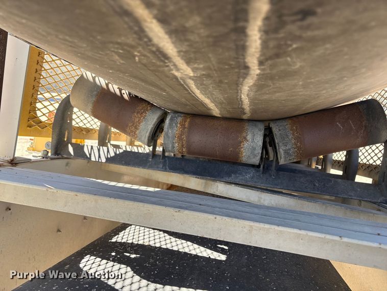 image for item EC8101 2017 TCI 30 X 60 RDS radial stacking conveyor