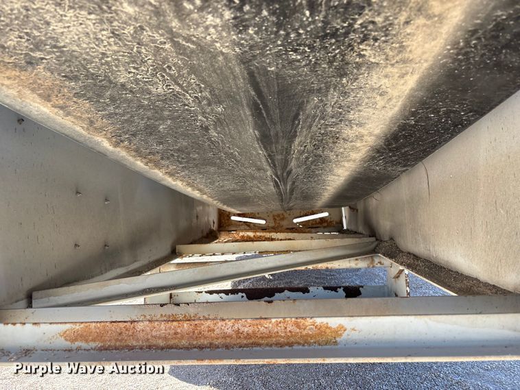 image for item EC8101 2017 TCI 30 X 60 RDS radial stacking conveyor