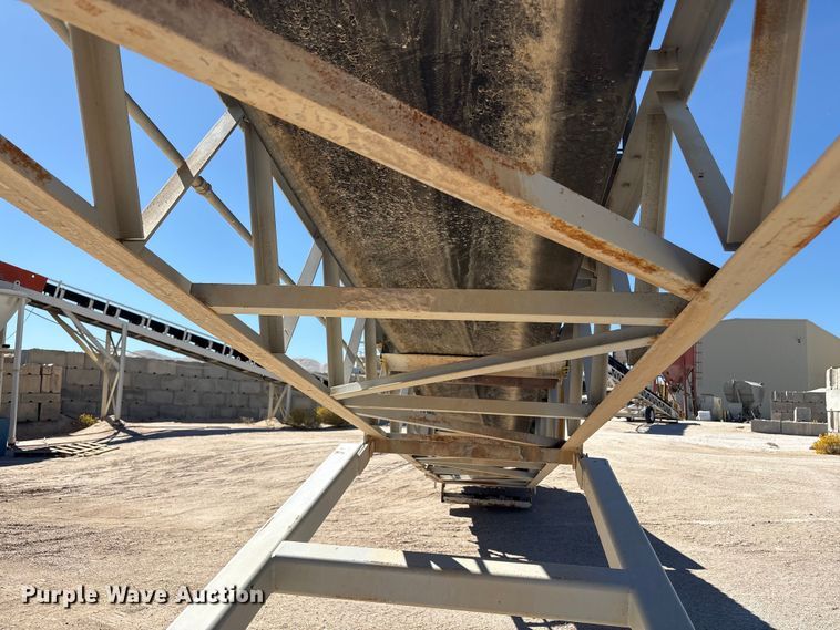 image for item EC8101 2017 TCI 30 X 60 RDS radial stacking conveyor