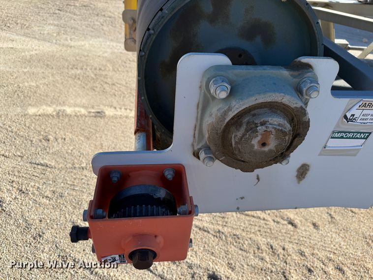 image for item EC8101 2017 TCI 30 X 60 RDS radial stacking conveyor