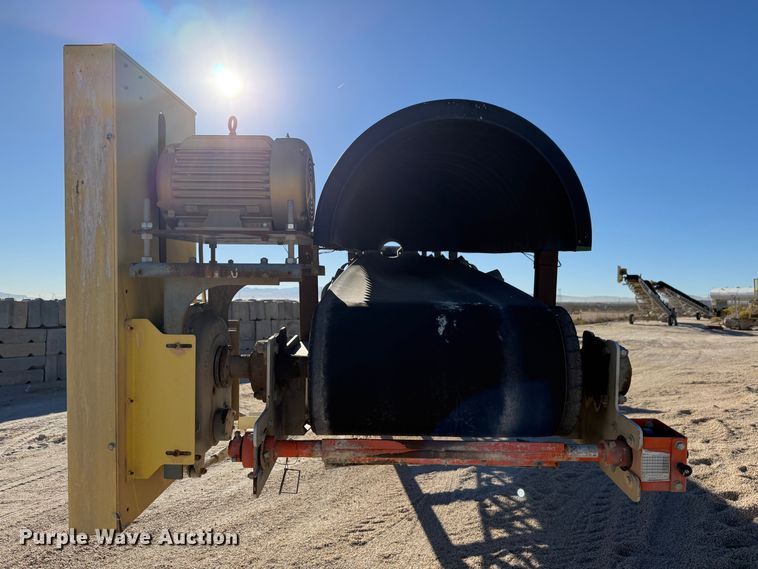 image for item EC8101 2017 TCI 30 X 60 RDS radial stacking conveyor