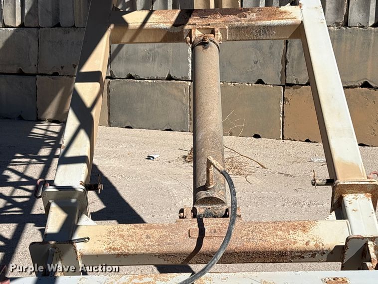 image for item EC8102 2017 TCI 30 X 60 RDS radial stacking conveyor