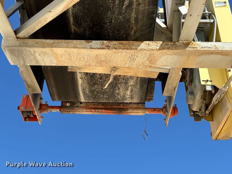 image for item EC8102 2017 TCI 30 X 60 RDS radial stacking conveyor