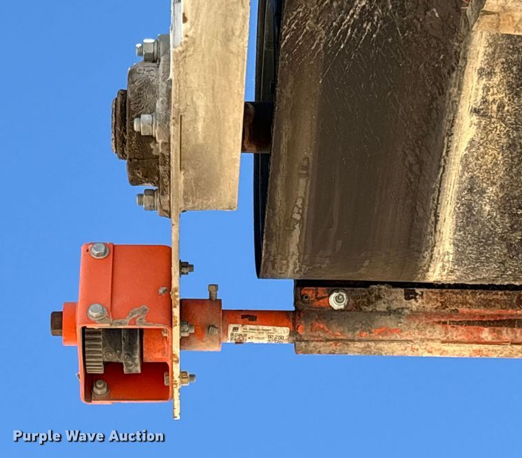 image for item EC8102 2017 TCI 30 X 60 RDS radial stacking conveyor