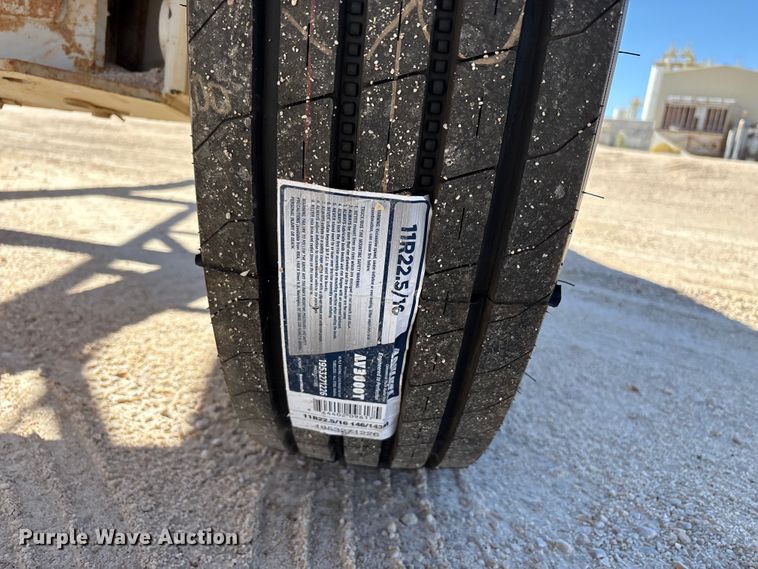 image for item EC8102 2017 TCI 30 X 60 RDS radial stacking conveyor