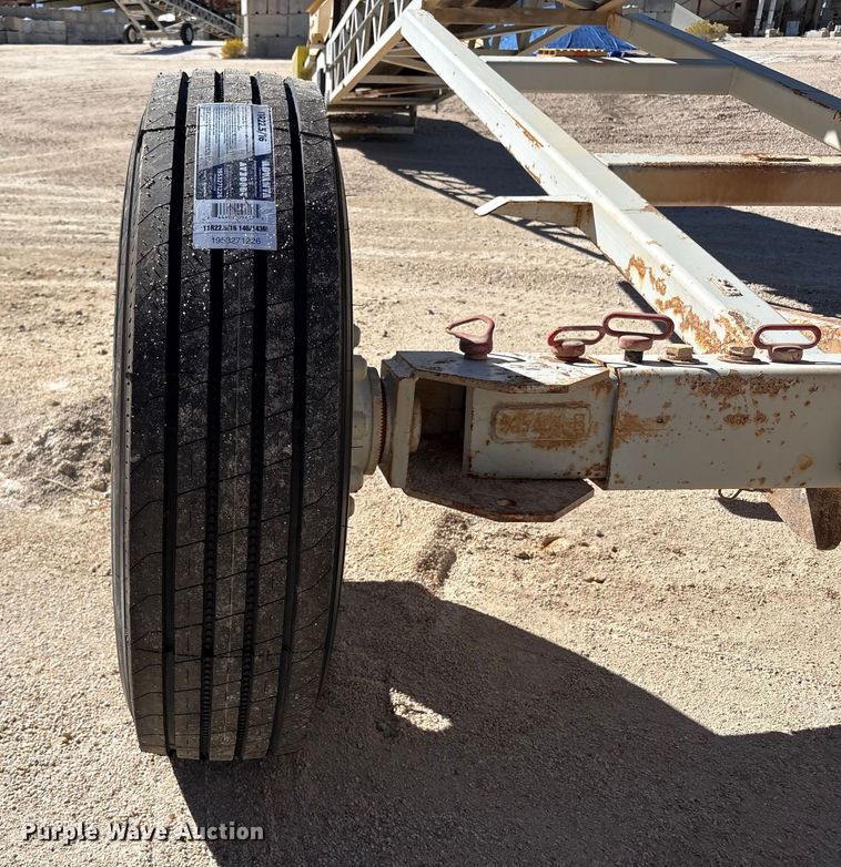 image for item EC8102 2017 TCI 30 X 60 RDS radial stacking conveyor