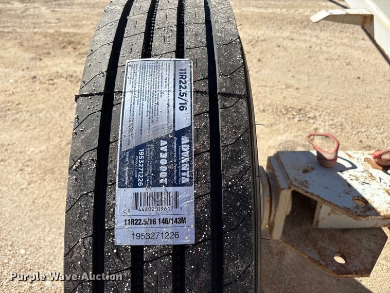 image for item EC8102 2017 TCI 30 X 60 RDS radial stacking conveyor