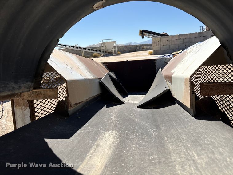 image for item EC8103 2017 TCI 30 X 70 RDS radial stacking conveyor