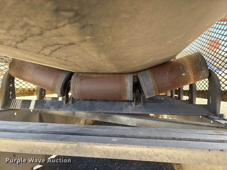 image for item EC8103 2017 TCI 30 X 70 RDS radial stacking conveyor