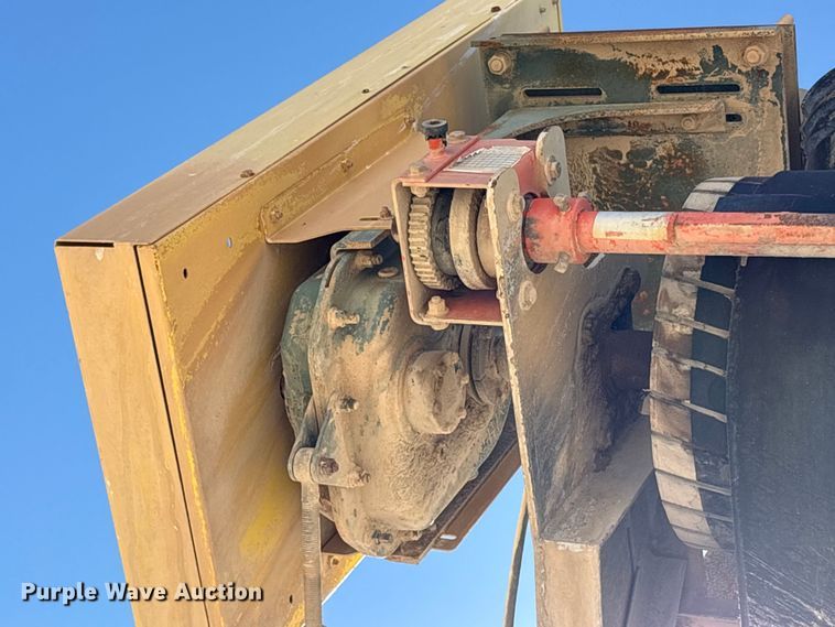 image for item EC8103 2017 TCI 30 X 70 RDS radial stacking conveyor