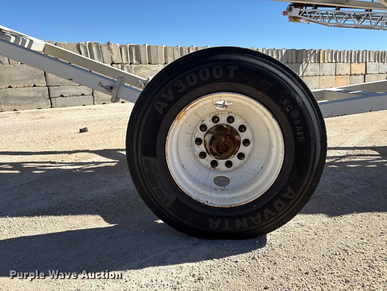 image for item EC8103 2017 TCI 30 X 70 RDS radial stacking conveyor