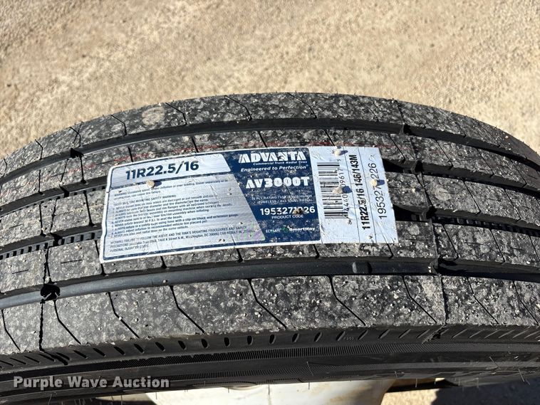 image for item EC8103 2017 TCI 30 X 70 RDS radial stacking conveyor