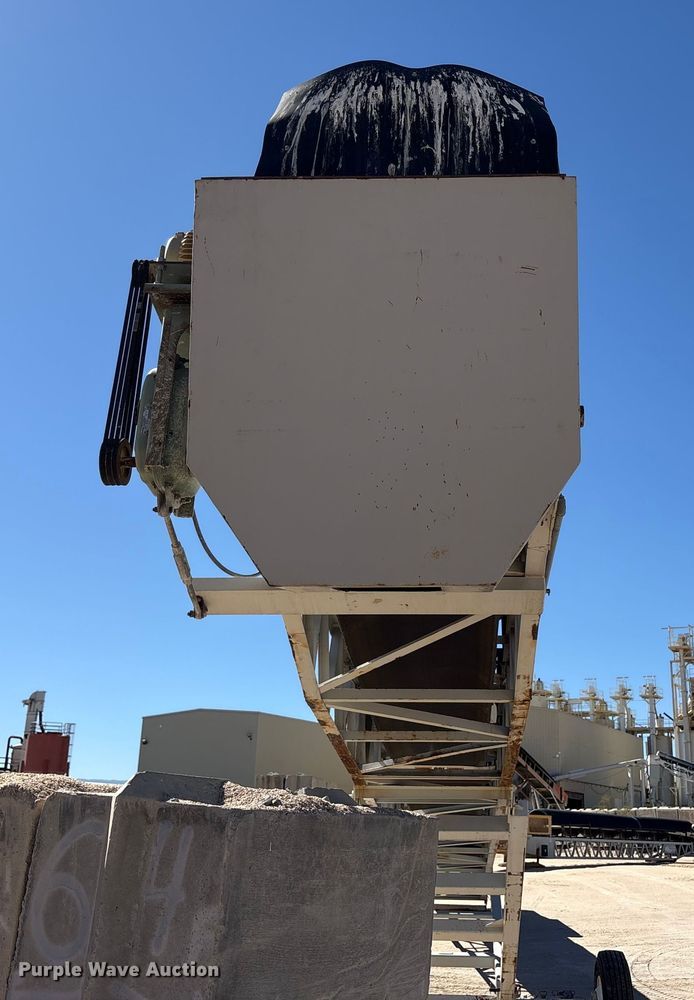 image for item EC8104 2017 TCI 30 X 60 RDS radial stacking conveyor