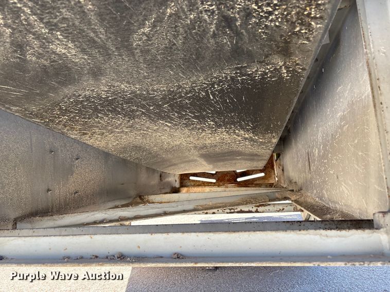 image for item EC8104 2017 TCI 30 X 60 RDS radial stacking conveyor