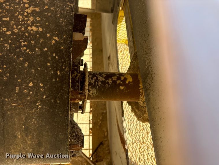 image for item EC8104 2017 TCI 30 X 60 RDS radial stacking conveyor