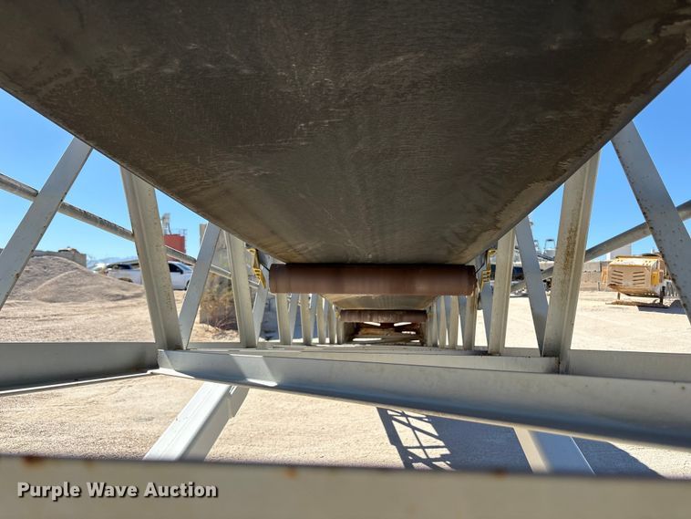 image for item EC8104 2017 TCI 30 X 60 RDS radial stacking conveyor