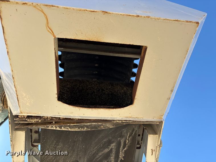 image for item EC8104 2017 TCI 30 X 60 RDS radial stacking conveyor