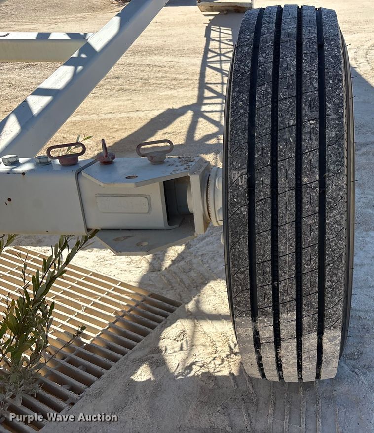 image for item EC8104 2017 TCI 30 X 60 RDS radial stacking conveyor