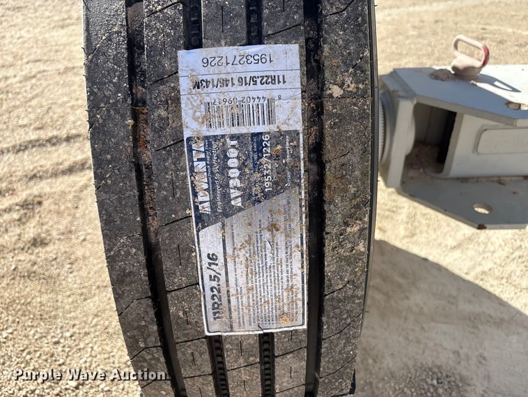 image for item EC8104 2017 TCI 30 X 60 RDS radial stacking conveyor