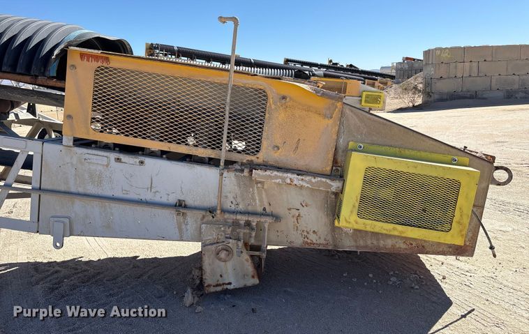 image for item EC8105 2017 TCI 30 X 60 RDS radial stacking conveyor