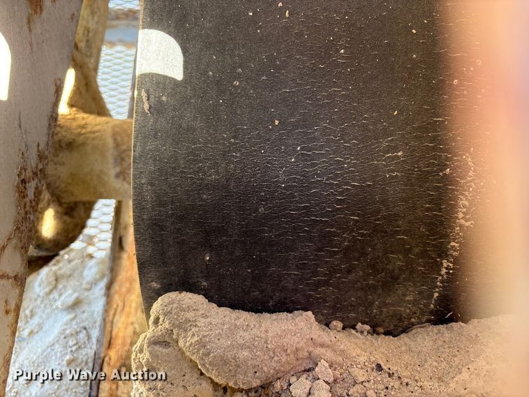 image for item EC8105 2017 TCI 30 X 60 RDS radial stacking conveyor