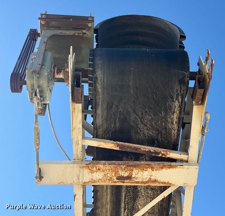 image for item EC8105 2017 TCI 30 X 60 RDS radial stacking conveyor