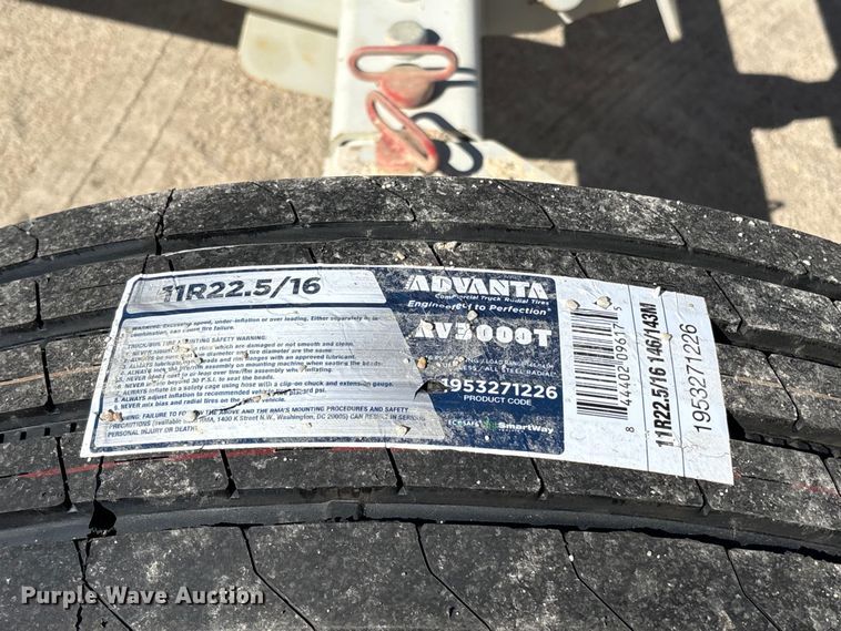 image for item EC8105 2017 TCI 30 X 60 RDS radial stacking conveyor