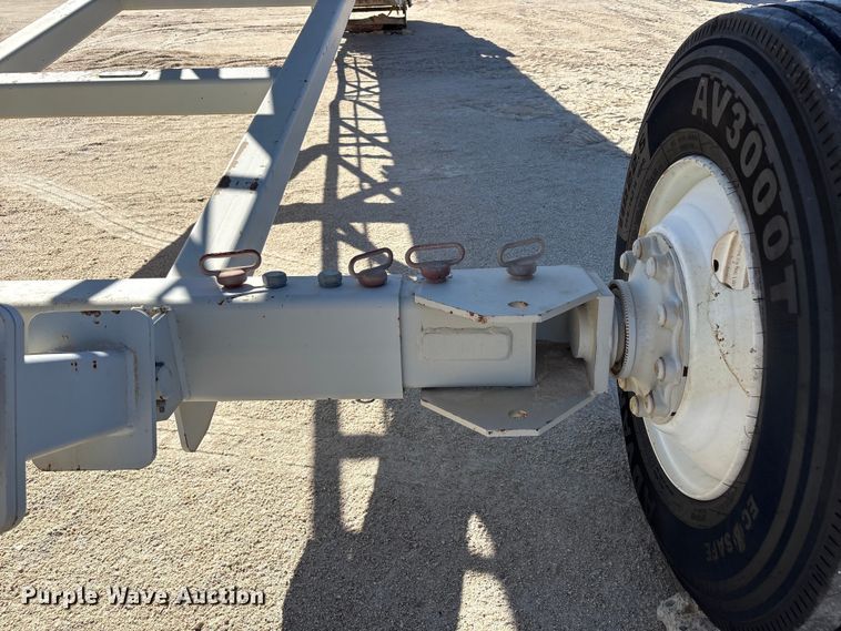 image for item EC8105 2017 TCI 30 X 60 RDS radial stacking conveyor