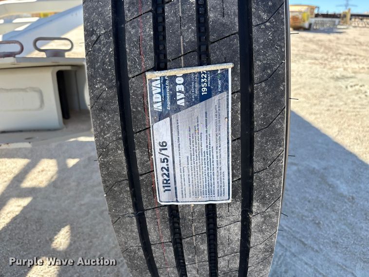 image for item EC8105 2017 TCI 30 X 60 RDS radial stacking conveyor