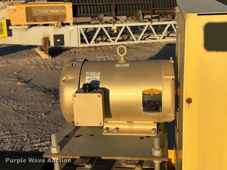 image for item EC8107 2017 TCI 30 X 40 TC conveyor