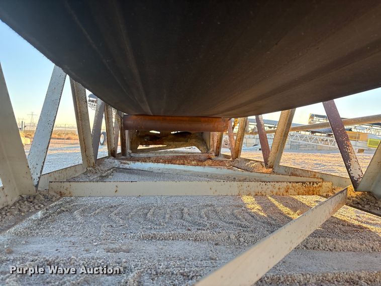 image for item EC8107 2017 TCI 30 X 40 TC conveyor