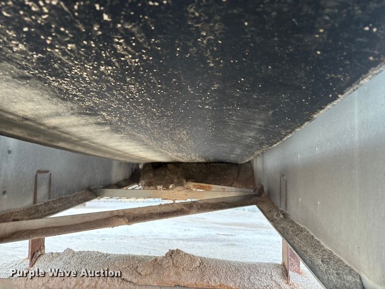 image for item EC8110 2017 TCI 30 X 40 TC conveyor