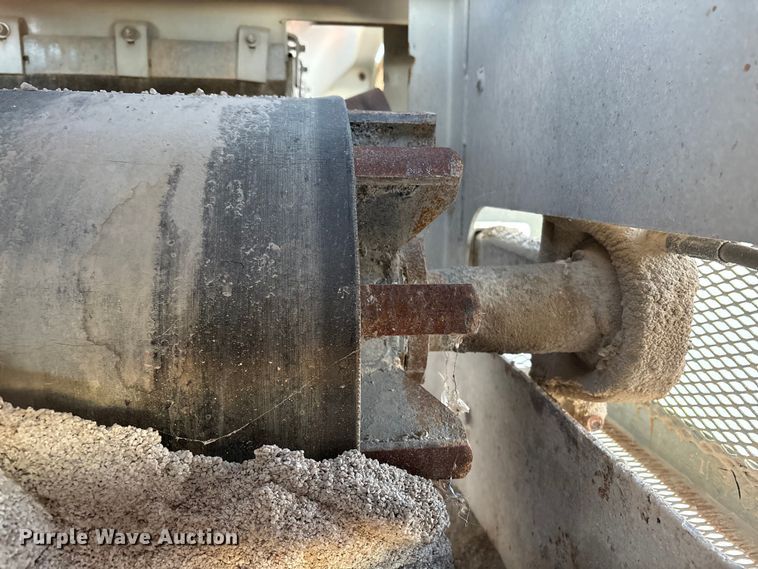 image for item EC8110 2017 TCI 30 X 40 TC conveyor